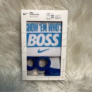 Nike Baby Gift Set
